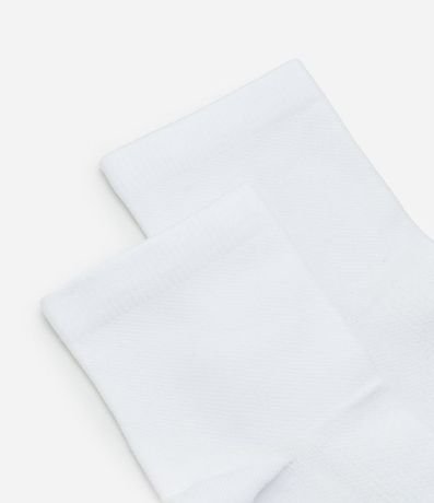 Kit 02 Pares de Medias Deportivas en Cano Mediano 4