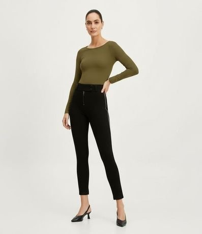 Body Básico en Media Mlla con Escote Bote