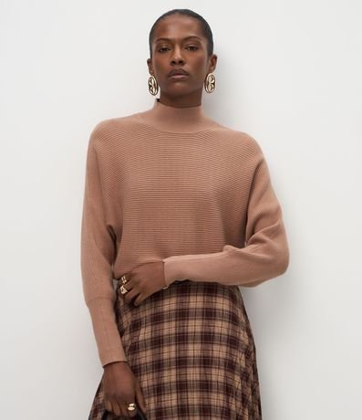Blusa Regular en Punto con Cuello Alto