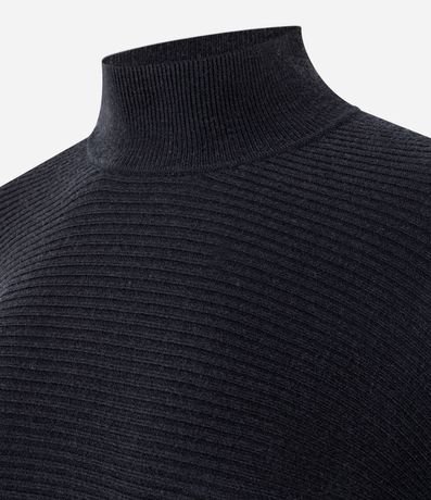 Blusa Regular en Punto con Cuello Alto 6