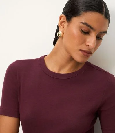 Blusa Básica Ajustada en Rib con Cuello Redondo 6