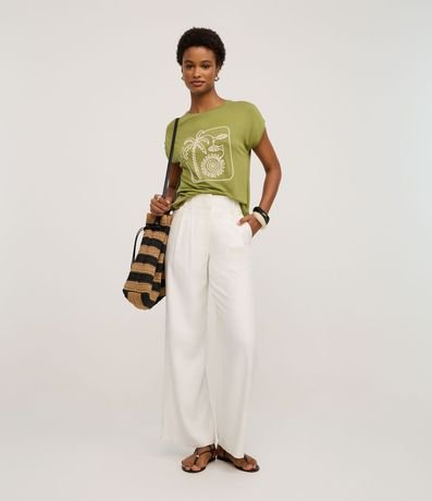 Remera Regular en Viscosa con Bordado Palmeras 2