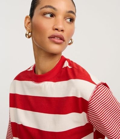 Remera T-Shirt Rayada en Algodón con Costura Aparente 3