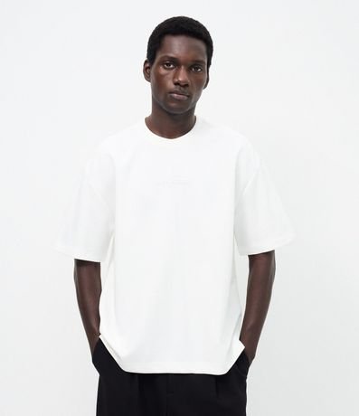 Remera Boxy en Poliéster con Lettering Novateur