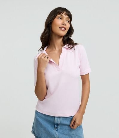 Blusa Polo en Gamuza con Cuello Abierta