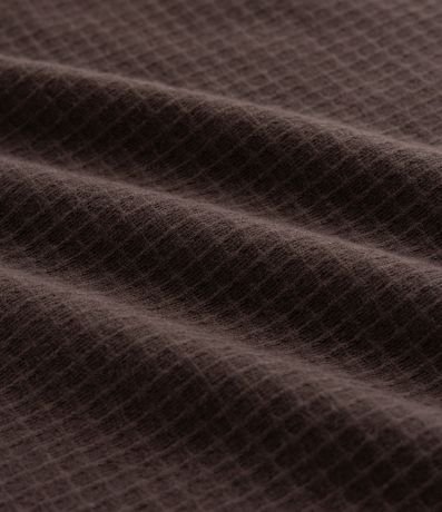 Remera Texturizada con Cuello Redondo y Manga Corta 6