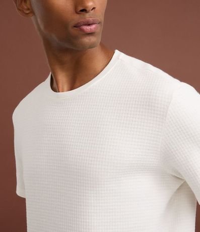 Remera Texturizada con Cuello Redondo y Manga Corta 3