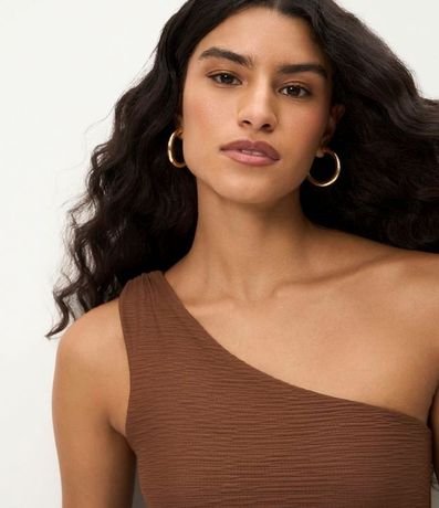 Blusa Texturizada en Anarruga Escote Hombro Único 3