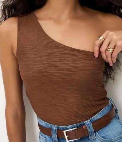 Blusa Texturizada en Anarruga Escote Hombro Único 4
