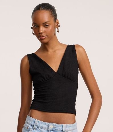 Blusa Texturizada con Escote V y Recorte no Busto