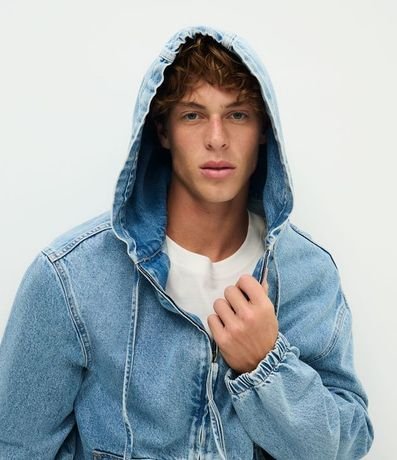 Campera Bomber en Jeans con Cremallera y Capucha 2