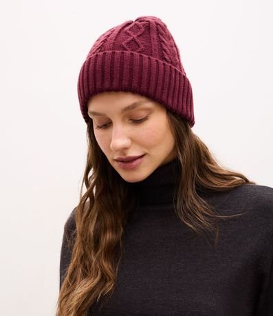 Gorro en Punto con Textura Trenzada