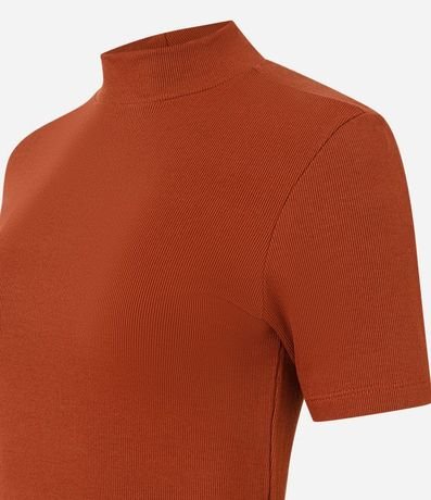 Blusa Regular en Rib con Cuello Alto 2