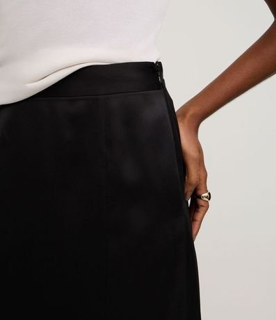 Pollera Evasê Larga en Satén con Prences Amplias 4