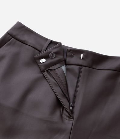 Pantalón PU Barrel con Recortes y Bolsillo Cuchillo Curve & Plus Size 10