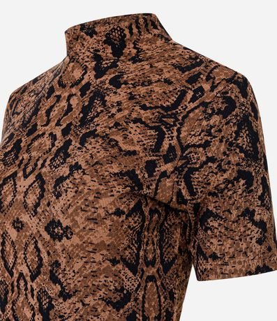 Blusa Acanalada en Rib con Estampa Cobra 5