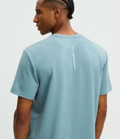 Remera Comfort Deportiva en Tech Fleece con Tecnologia Dry 3