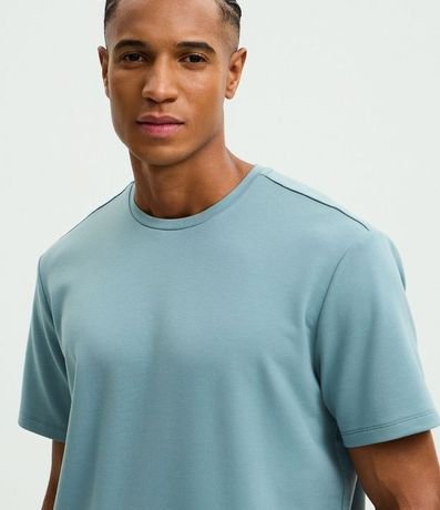 Remera Comfort Deportiva en Tech Fleece con Tecnologia Dry 4