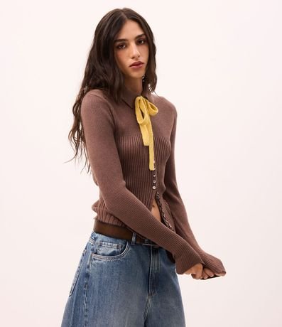 Blusa Regular en Punto con Mini Botones y Cuello Polo
