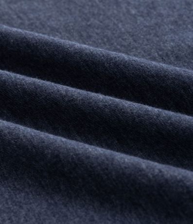 Remera Comfort en Algodón con Estampa Localizada Tropicalmente 4