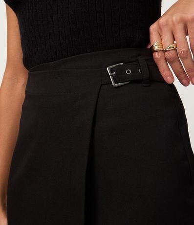 Short Pollera Sastre en Viscosa con Traspase de Hebilla 4