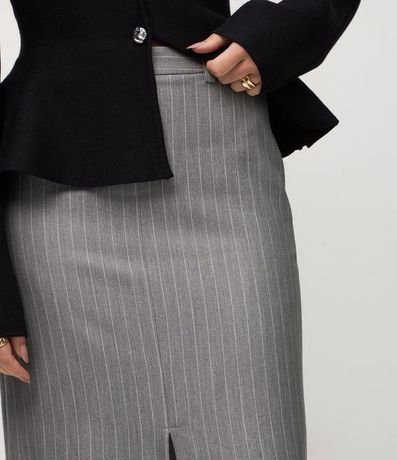 Pollera Lápis en Sastrería con Encaje Delantero 4