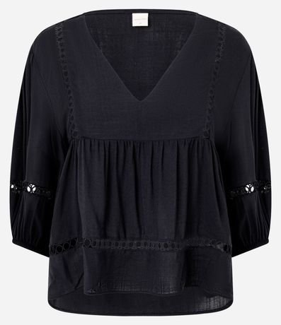 Blusa Texturizada en Viscosa con Recorte Fruncido 5