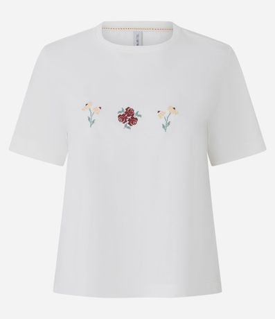 Remera con Bordado de Flores 4