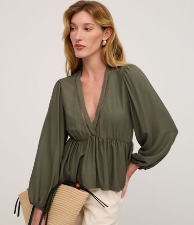 Blusa Texturizada en Viscosa con Volado en el Bajo