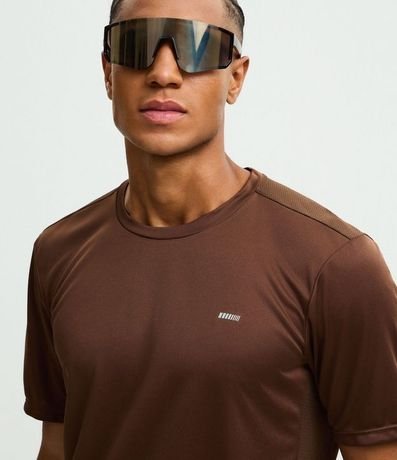 Remera Deportiva con Recortes Laterales y Manga Corta 4