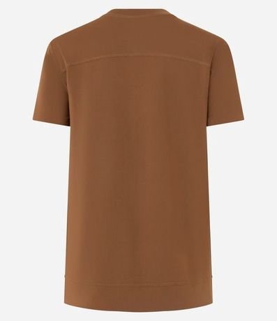 Remera Deportiva en Microfibra Agujerada con Bajo Mullet 4