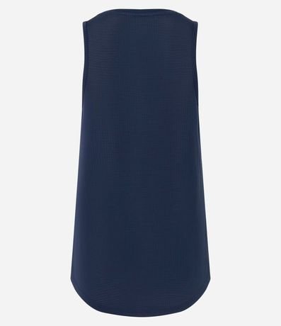 Musculosa Deportiva en Microfibra Texturizada y Ruedo Redondeado 3