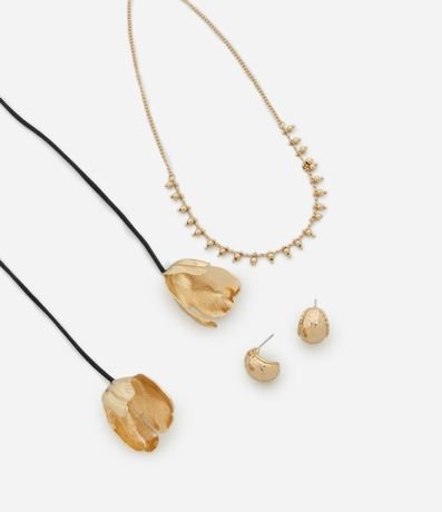 Conjunto de Collar Largo y Caravana con Flor Texturizada