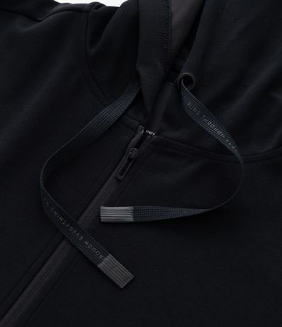 Campera Deportiva Regular en Modal con Capucha 11