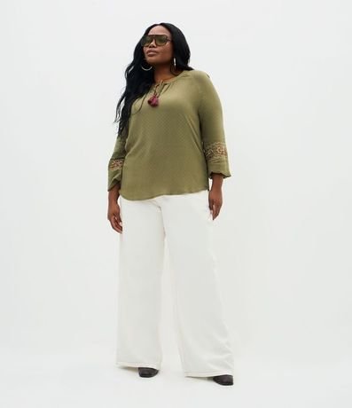 Bata Alargada en Chalis con Borla y Bordado Étnico  Curve & Plus Size 2