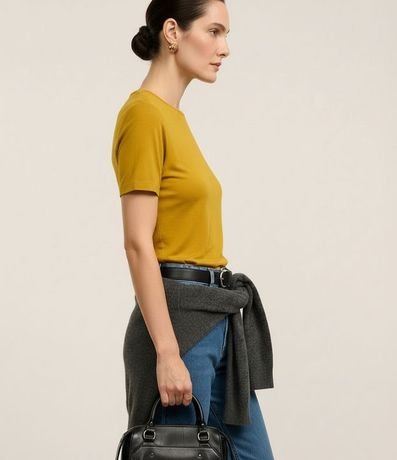 Blusa Básica en Viscosa con Escote Redondo 2