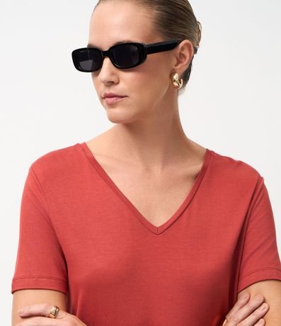 Blusa Básica en Viscosa con Escote V 3