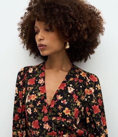 Enterito Corto con Escote V y Estampado Floral 3