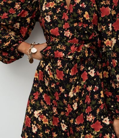 Enterito Corto con Escote V y Estampado Floral 4