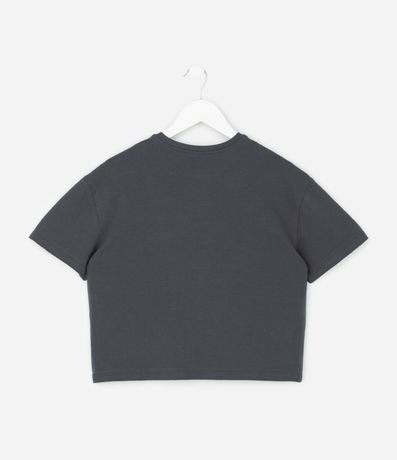 Remera Infantil en Algodón con Estampa de Sellos – Talle 5 a 14 años 2