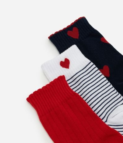 Kit 03 Medias Caña Larga en Algodón con Estampado Corazones y Rayas 4