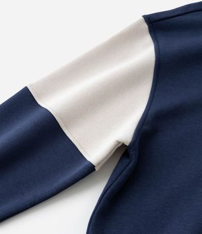 Buzo Relaxed Infantil con Capucha y Lettering Bordado – Talle 5 a 14 años 3