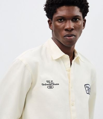 Camisa Overshirt Boxy Manga Larga en Sarga con Bordado Workwear Dept 7