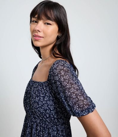 Vestido Corto Evasê en Tule Floral con Mangas Abullonadas 3