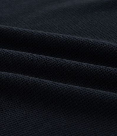 Remera Muscle en Algodón con Textura y Botones Delanteros 5