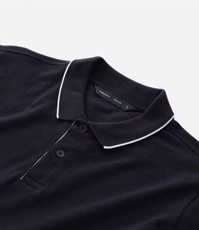 Polo en Media Malla con Detalles Contrastantes 7