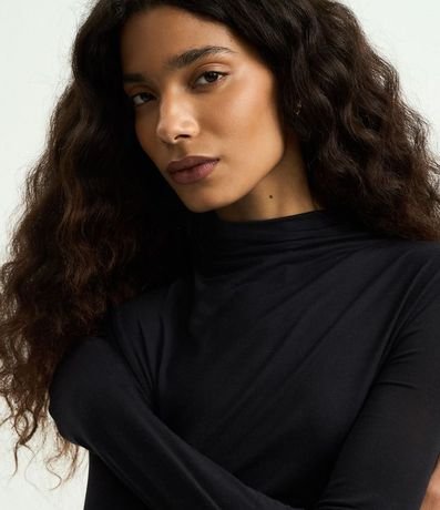 Blusa Básica Manga Larga en Modal con Cuello Alto 4