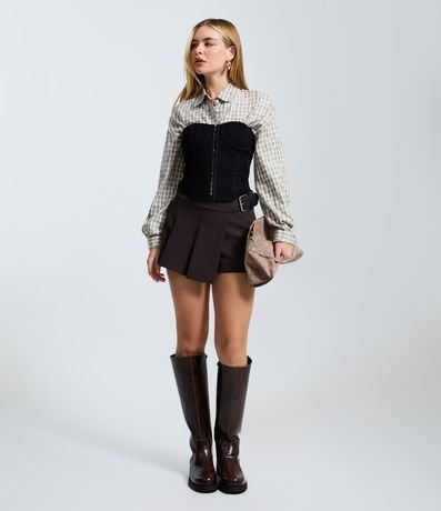 Short Pollera Sastre con Plegado Delantero y Cinturón Lateral