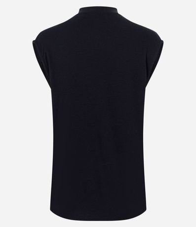 Blusa con Fruncido en el Hombro y Cuello Alto 6