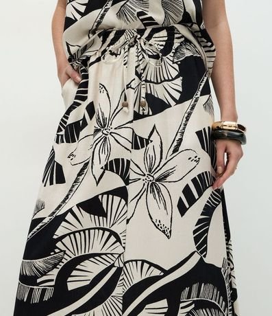 Pollera Evasê en Viscolino con Estampa de Palmeras y Follajes 8